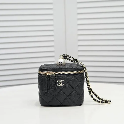 11 Chanel Beauty Cosmetic Bags Vanity Case Women Luxury Set
