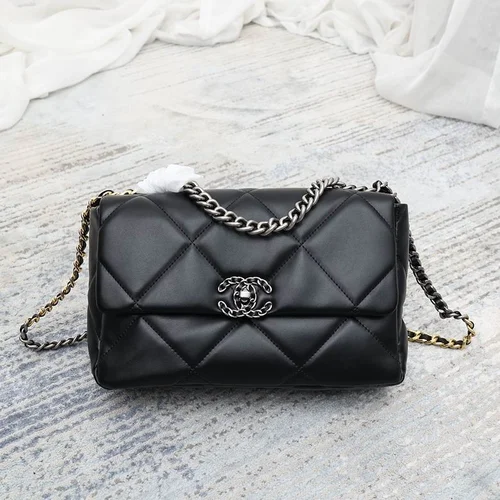 11 Chanel 19 Flap Bag Medium Women Luxury Quilted Leather