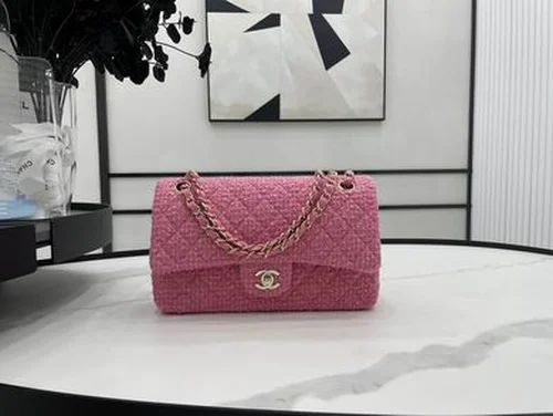 11 Chanel Classic Flap Bag Medium Women Luxury Quilted Caviar