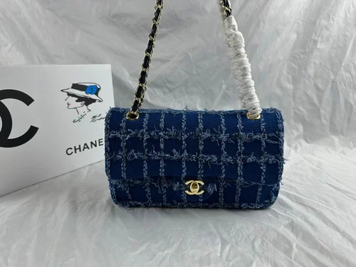 11 Chanel Classic Flap Bag Medium Women Luxury Quilted Caviar