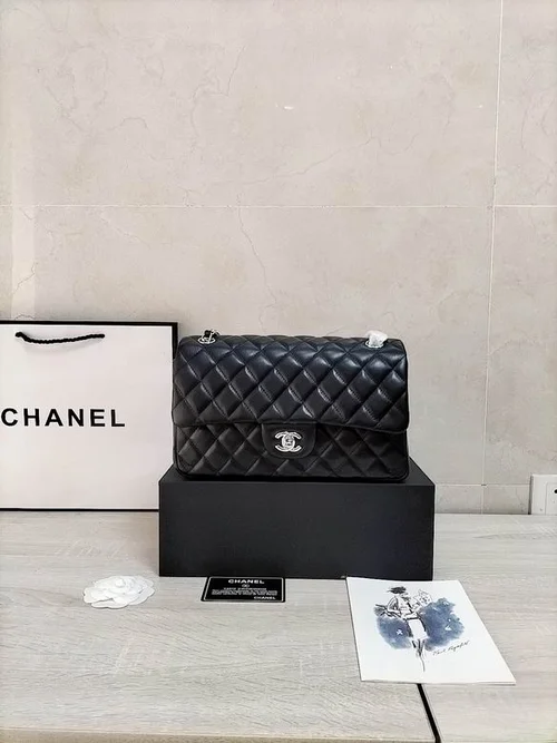 11 Chanel Classic Flap Bag Medium Women Luxury Quilted Caviar