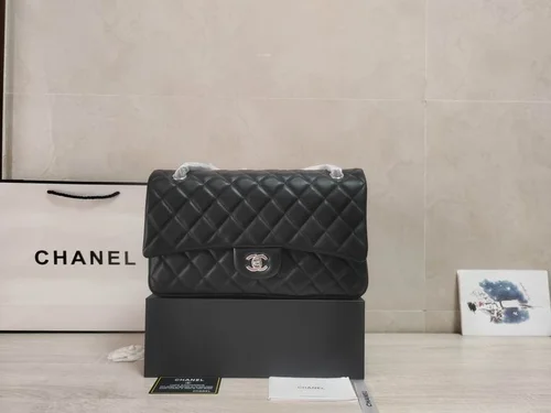 11 Chanel Classic Flap Bag Medium Women Luxury Quilted Caviar