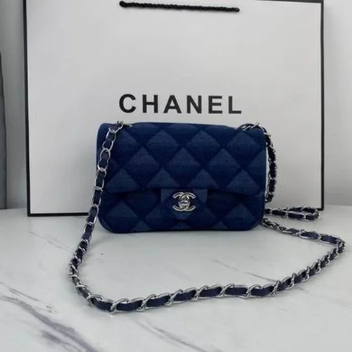 11 Chanel Classic Flap Bag Medium Women Luxury Quilted Caviar