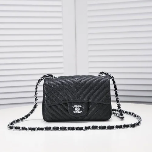 11 Chanel Classic Flap Bag Medium Women Luxury Quilted Caviar