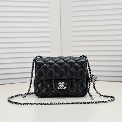 11 Chanel Classic Flap Bag Medium Women Luxury Quilted Caviar