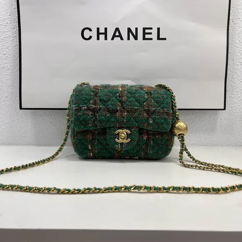 11 Chanel Classic Flap Bag Medium Women Luxury Quilted Caviar