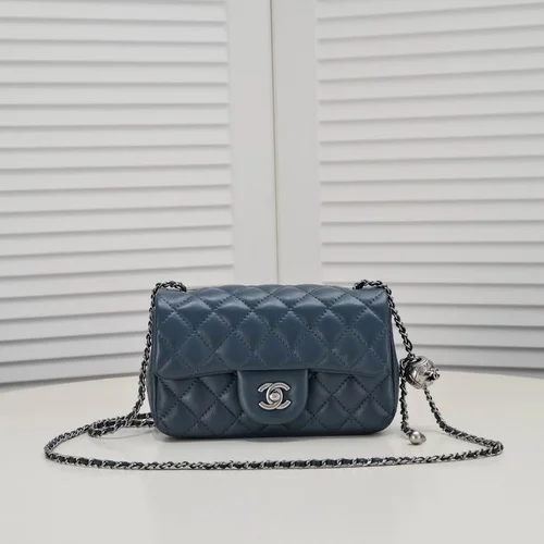11 Chanel Classic Flap Bag Medium Women Luxury Quilted Caviar
