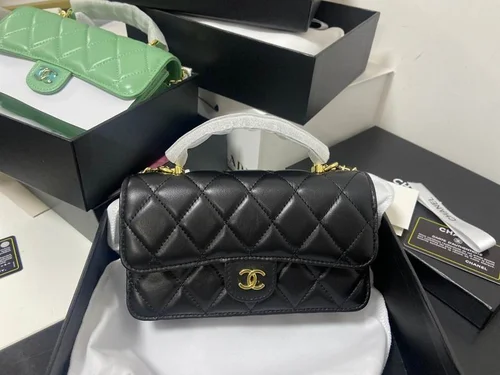 11 Chanel Classic Flap Bag Medium Women Luxury Quilted Caviar
