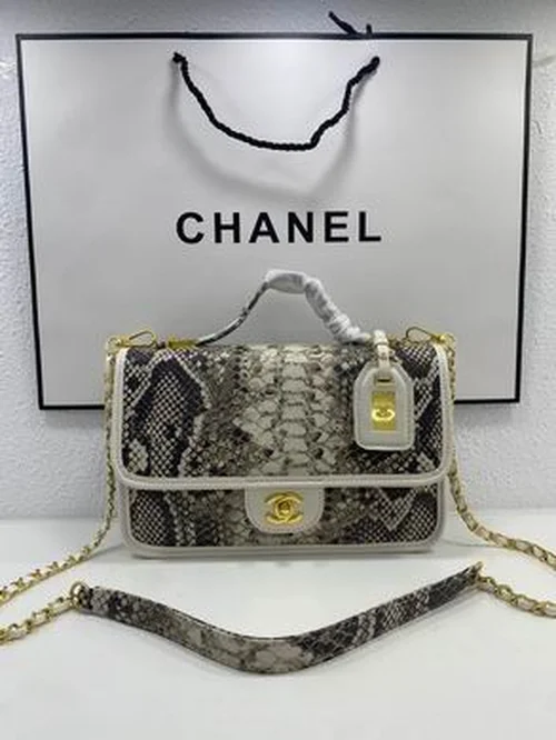 11 Chanel Classic Flap Bag Medium Women Luxury Quilted Caviar