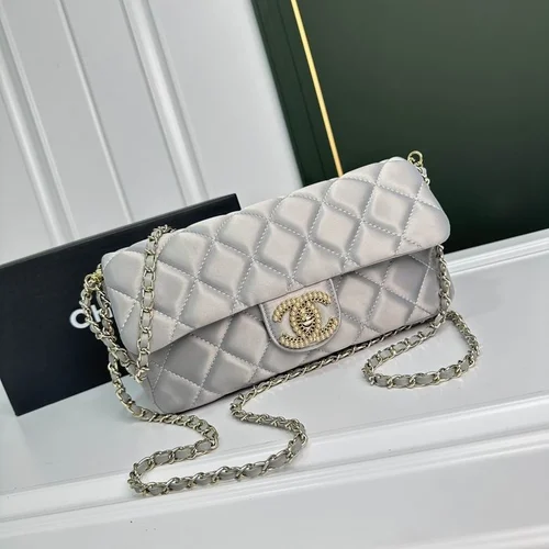 11 Chanel Classic Flap Bag Medium Women Luxury Quilted Caviar