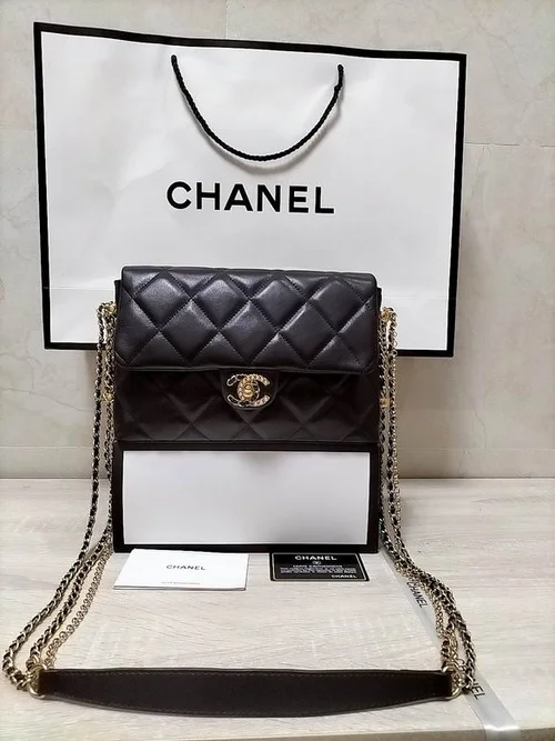 11 Chanel Classic Flap Bag Medium Women Luxury Quilted Caviar