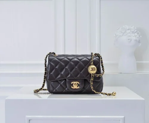 11 Chanel Classic Flap Bag Medium Women Luxury Quilted Caviar