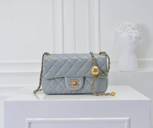 11 Chanel Classic Flap Bag Medium Women Luxury Quilted Caviar
