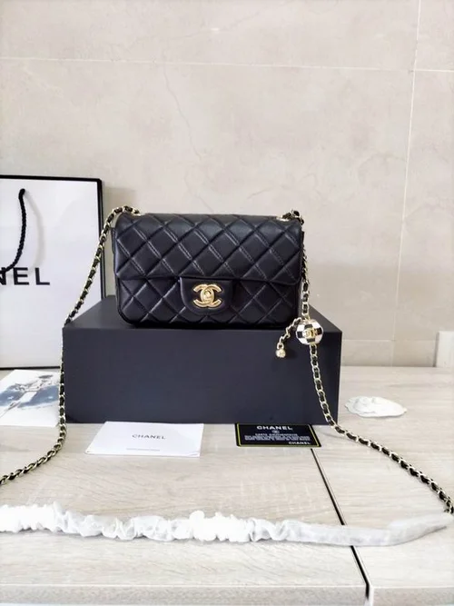 11 Chanel Classic Flap Bag Medium Women Luxury Quilted Caviar
