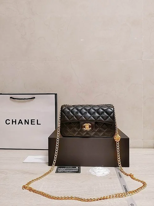 11 Chanel Classic Flap Bag Medium Women Luxury Quilted Caviar