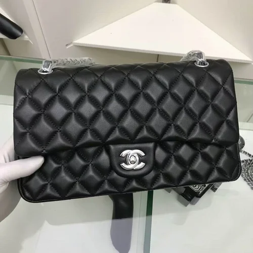 11 Chanel Classic Flap Bag Medium Women Luxury Quilted Caviar