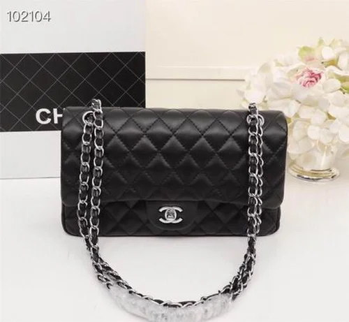 11 Chanel Classic Flap Bag Medium Women Luxury Quilted Caviar