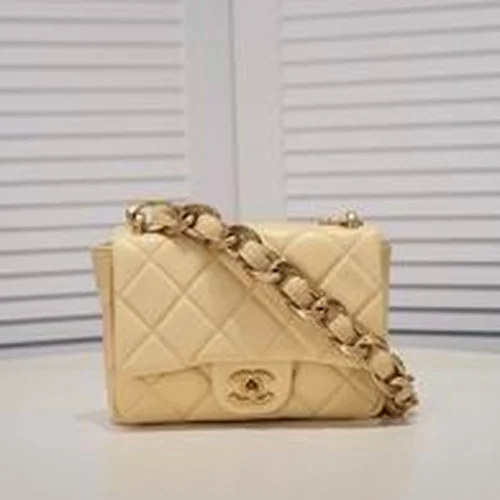 11 Chanel Classic Flap Bag Medium Women Luxury Quilted Caviar