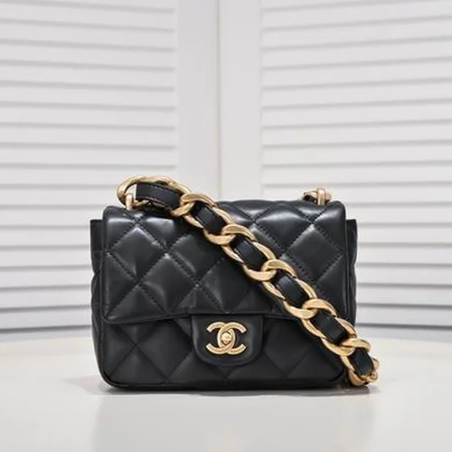 11 Chanel Classic Flap Bag Medium Women Luxury Quilted Caviar