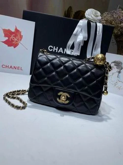 11 Chanel Classic Flap Bag Medium Women Luxury Quilted Caviar