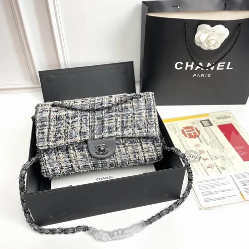 11 Chanel Classic Flap Bag Medium Women Luxury Quilted Caviar