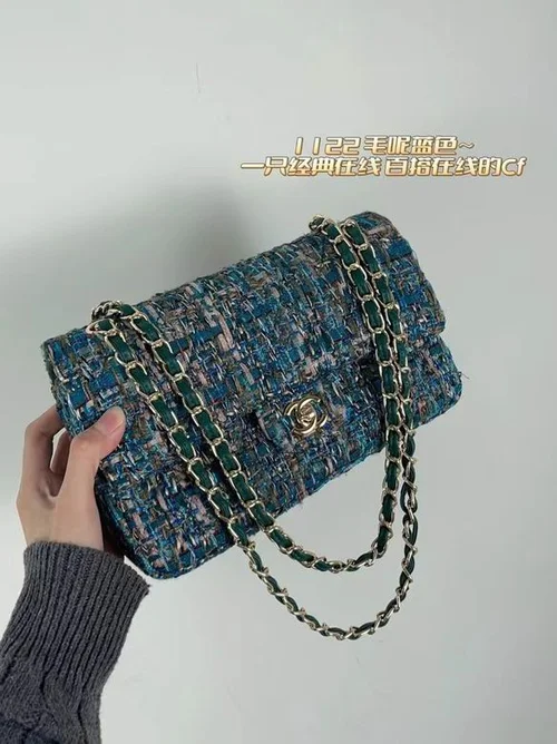 11 Chanel Classic Flap Bag Medium Women Luxury Quilted Caviar