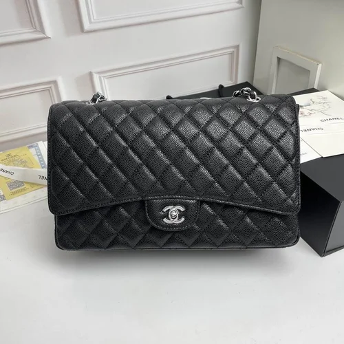 11 Chanel Classic Flap Bag Medium Women Luxury Quilted Caviar