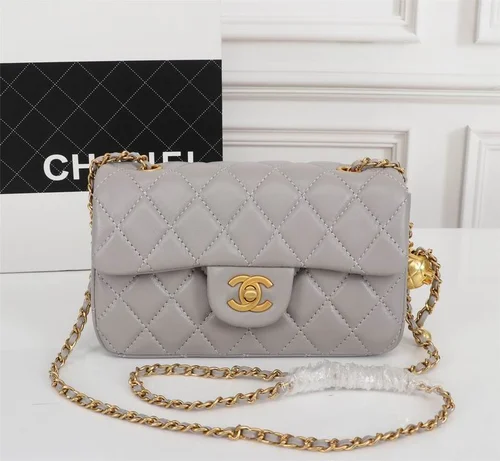 11 Chanel Classic Flap Bag Medium Women Luxury Quilted Caviar