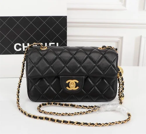11 Chanel Classic Flap Bag Medium Women Luxury Quilted Caviar