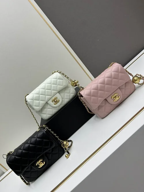 11 Chanel Classic Flap Bag Medium Women Luxury Quilted Caviar