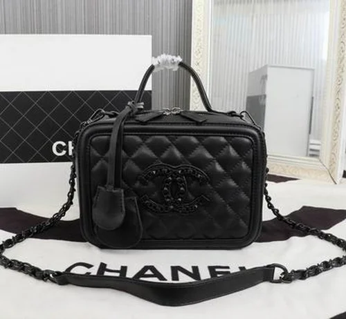 11 Chanel Coco Handle Medium Top Handle Bag Women Luxury
