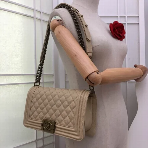 11 Chanel Le Boy Flap Bag Medium Women Luxury Quilted Leather