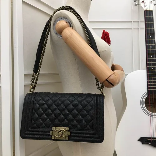 11 Chanel Le Boy Flap Bag Medium Women Luxury Quilted Leather