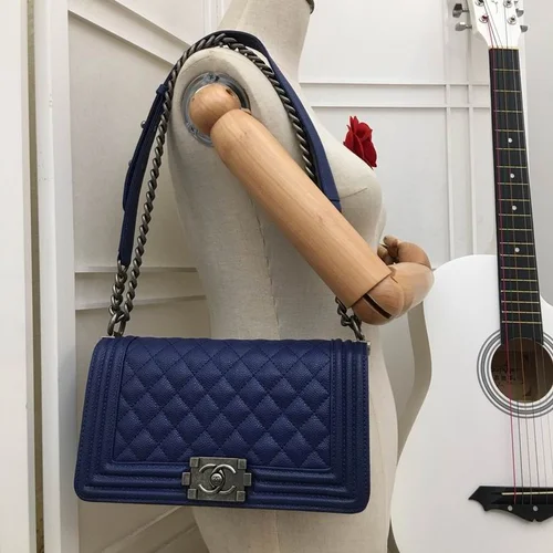 11 Chanel Le Boy Flap Bag Medium Women Luxury Quilted Leather