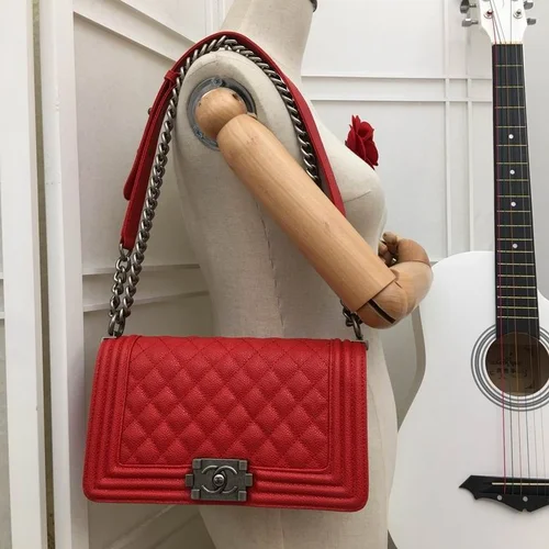 11 Chanel Le Boy Flap Bag Medium Women Luxury Quilted Leather