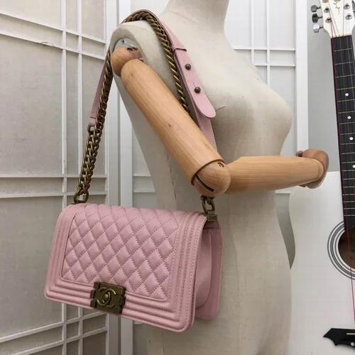 11 Chanel Le Boy Flap Bag Medium Women Luxury Quilted Leather