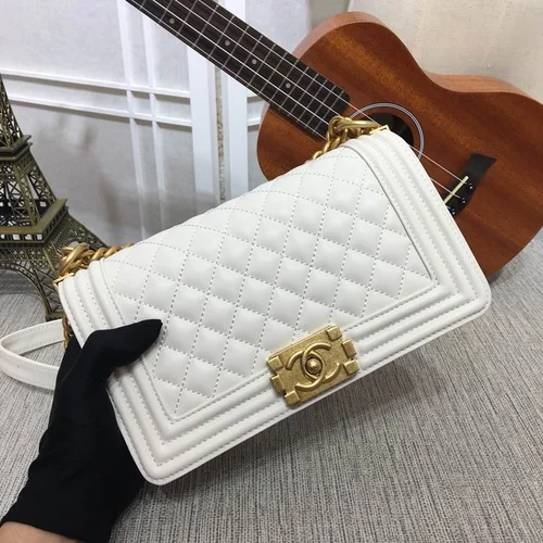 11 Chanel Le Boy Flap Bag Medium Women Luxury Quilted Leather