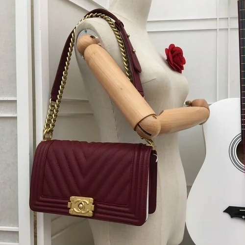 11 Chanel Le Boy Flap Bag Medium Women Luxury Quilted Leather