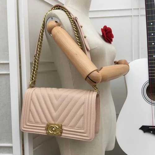 11 Chanel Le Boy Flap Bag Medium Women Luxury Quilted Leather