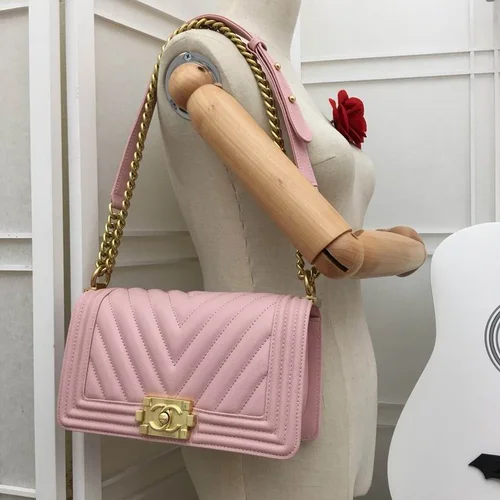 11 Chanel Le Boy Flap Bag Medium Women Luxury Quilted Leather