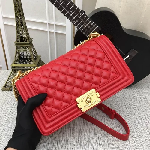 11 Chanel Le Boy Flap Bag Medium Women Luxury Quilted Leather