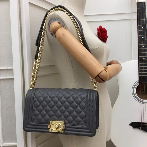 11 Chanel Le Boy Flap Bag Medium Women Luxury Quilted Leather