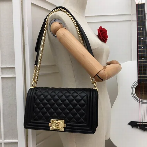 11 Chanel Le Boy Flap Bag Medium Women Luxury Quilted Leather