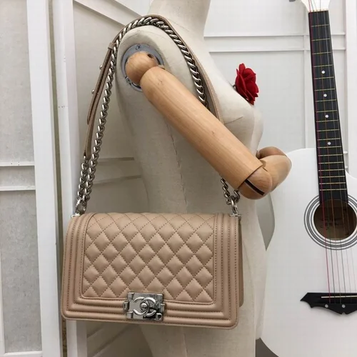 11 Chanel Le Boy Flap Bag Medium Women Luxury Quilted Leather