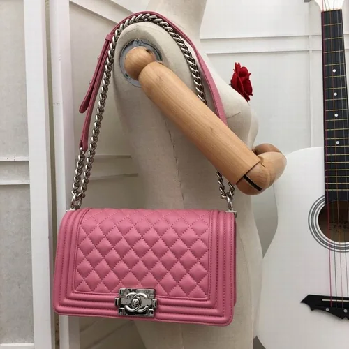 11 Chanel Le Boy Flap Bag Medium Women Luxury Quilted Leather