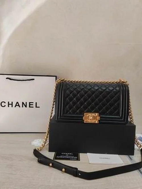 11 Chanel Le Boy Flap Bag Medium Women Luxury Quilted Leather