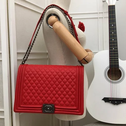 11 Chanel Le Boy Flap Bag Medium Women Luxury Quilted Leather