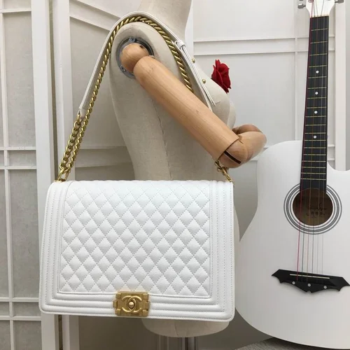 11 Chanel Le Boy Flap Bag Medium Women Luxury Quilted Leather