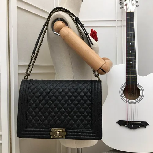 11 Chanel Le Boy Flap Bag Medium Women Luxury Quilted Leather