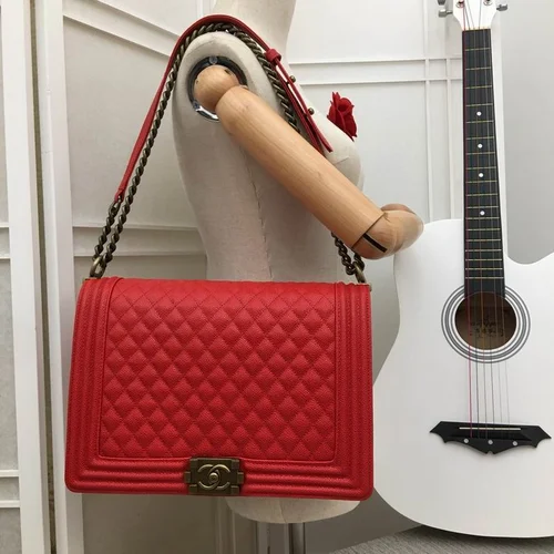 11 Chanel Le Boy Flap Bag Medium Women Luxury Quilted Leather